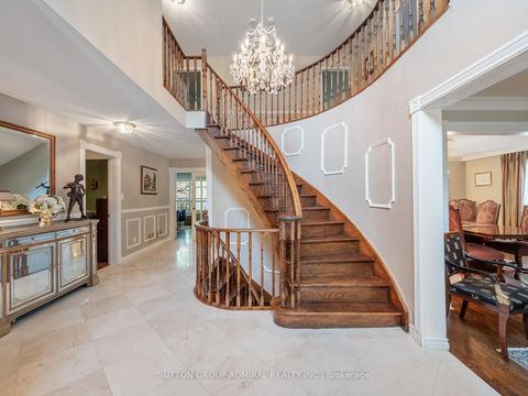 Photo 3 at 49 Miriam Crescent, Doncrest, Richmond Hill