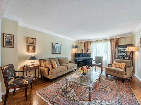Photo 4 at 49 Miriam Crescent, Doncrest, Richmond Hill