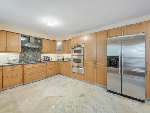 Photo 12 at 49 Miriam Crescent, Doncrest, Richmond Hill