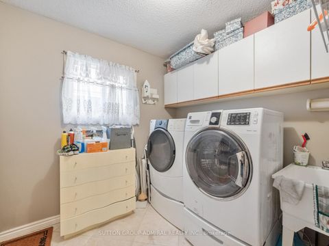 Photo 17 at 49 Miriam Crescent, Doncrest, Richmond Hill