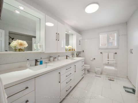 Photo 31 at 49 Miriam Crescent, Doncrest, Richmond Hill