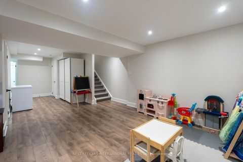 Photo 16 at 233 Venice Gate Drive, Vellore Village, Vaughan