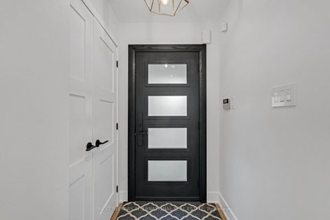 Photo 21 at 233 Venice Gate Drive, Vellore Village, Vaughan