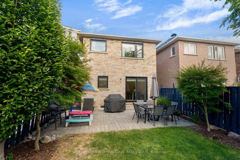 Photo 22 at 233 Venice Gate Drive, Vellore Village, Vaughan