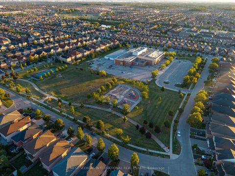 Photo 23 at 233 Venice Gate Drive, Vellore Village, Vaughan
