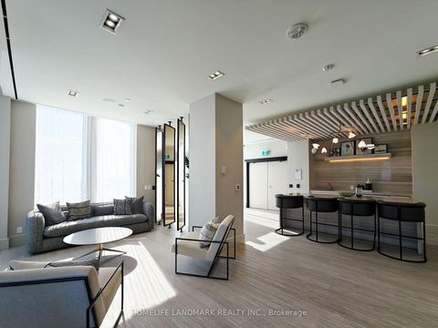 Photo 12 at 535 - 2020 Bathurst Street, Cedarvale, Toronto