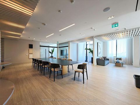 Photo 14 at 535 - 2020 Bathurst Street, Cedarvale, Toronto