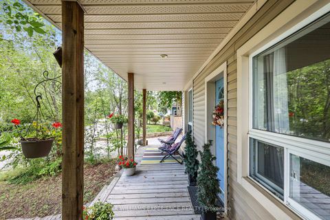 Photo 1 at 19 Centre Street, Allandale, Barrie