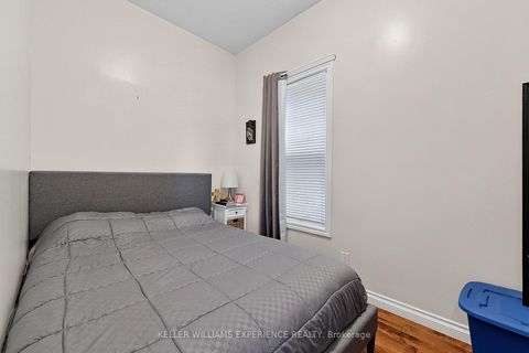 Photo 9 at 19 Centre Street, Allandale, Barrie