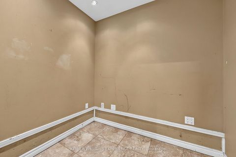 Photo 16 at 19 Centre Street, Allandale, Barrie