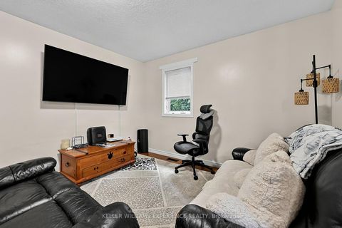 Photo 22 at 19 Centre Street, Allandale, Barrie