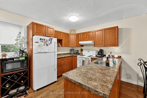 Photo 28 at 19 Centre Street, Allandale, Barrie