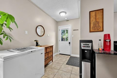 Photo 30 at 19 Centre Street, Allandale, Barrie