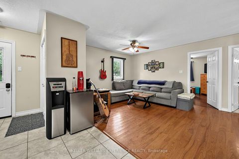 Photo 38 at 19 Centre Street, Allandale, Barrie