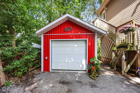 Photo 43 at 19 Centre Street, Allandale, Barrie