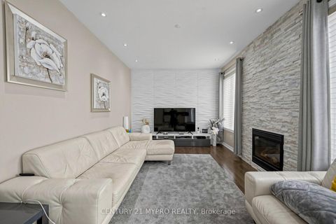 Photo 5 at 225 Silver Maple Road, Jefferson, Richmond Hill