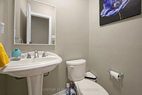 Photo 16 at 225 Silver Maple Road, Jefferson, Richmond Hill