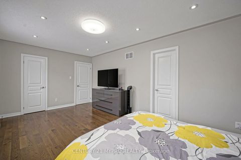 Photo 19 at 225 Silver Maple Road, Jefferson, Richmond Hill