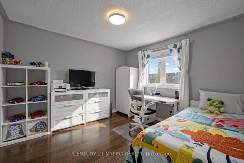 Photo 22 at 225 Silver Maple Road, Jefferson, Richmond Hill