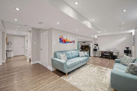 Photo 33 at 225 Silver Maple Road, Jefferson, Richmond Hill