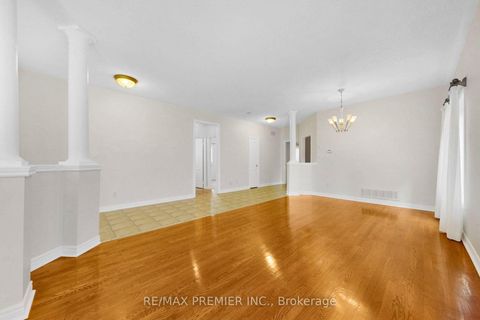 Photo 4 at 146 South Belair Drive, Sonoma Heights, Vaughan