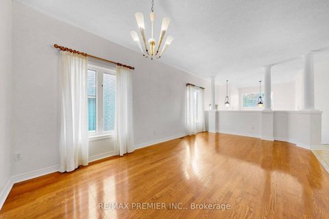 Photo 8 at 146 South Belair Drive, Sonoma Heights, Vaughan