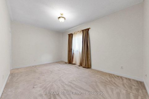 Photo 16 at 146 South Belair Drive, Sonoma Heights, Vaughan