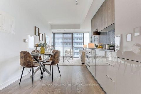 Photo 5 at 2708 - 161 Roehampton Avenue, Mount Pleasant West, Toronto
