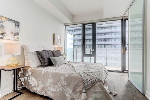 Photo 11 at 2708 - 161 Roehampton Avenue, Mount Pleasant West, Toronto