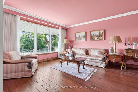Photo 5 at 3 Slane Court, Clairville, Toronto