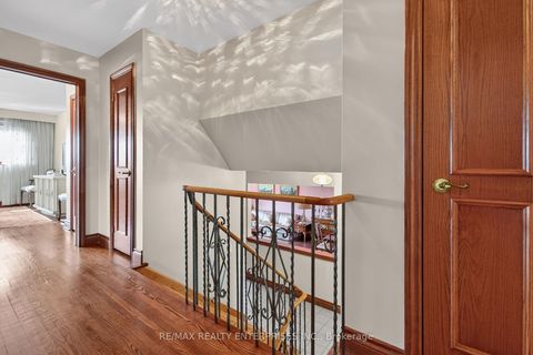 Photo 23 at 3 Slane Court, Clairville, Toronto