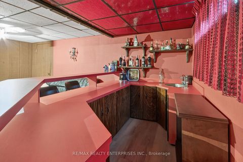 Photo 39 at 3 Slane Court, Clairville, Toronto