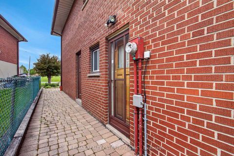 Photo 44 at 3 Slane Court, Clairville, Toronto