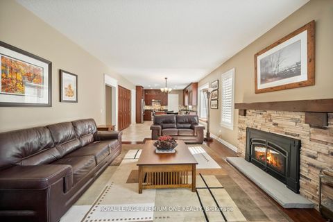 Photo 4 at 536 Village Parkway, Unionville, Markham