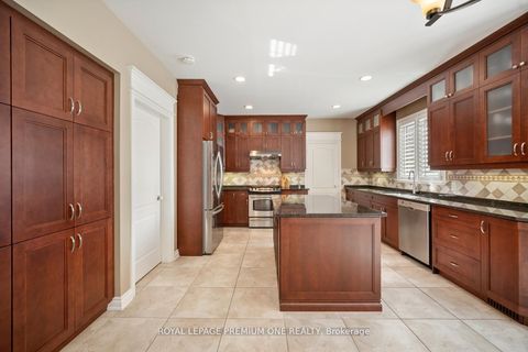 Photo 14 at 536 Village Parkway, Unionville, Markham