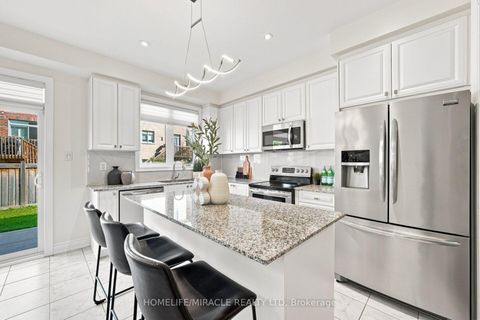 Photo 8 at 14 Zenith Avenue, Kleinburg, Vaughan