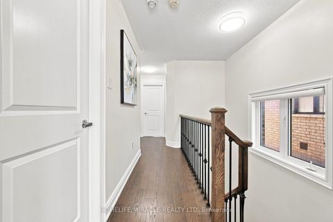 Photo 15 at 14 Zenith Avenue, Kleinburg, Vaughan
