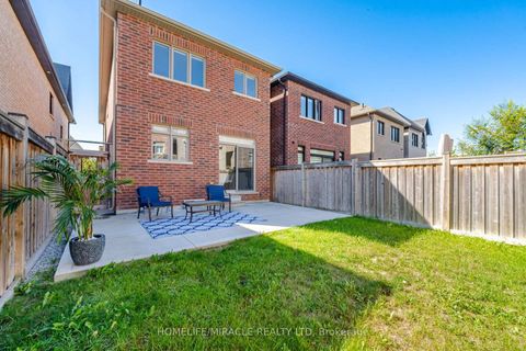 Photo 32 at 14 Zenith Avenue, Kleinburg, Vaughan