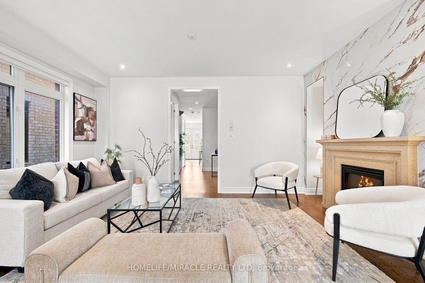 14 Zenith Avenue, Kleinburg, Vaughan photo number 2