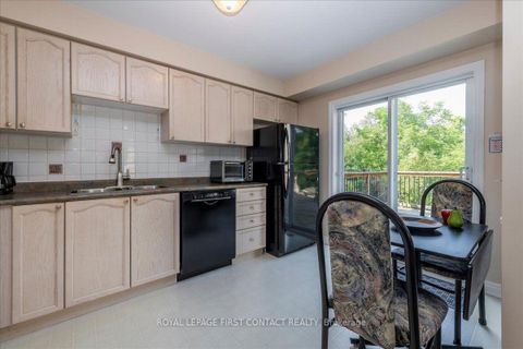 Photo 14 at 28 Pass Court, Ardagh, Barrie