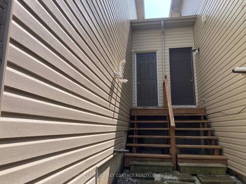 Photo 29 at 28 Pass Court, Ardagh, Barrie