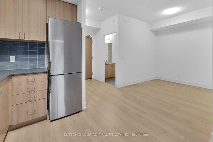 Photo 22 at 124 - 7 Kenaston Gardens, Bayview Village, Toronto