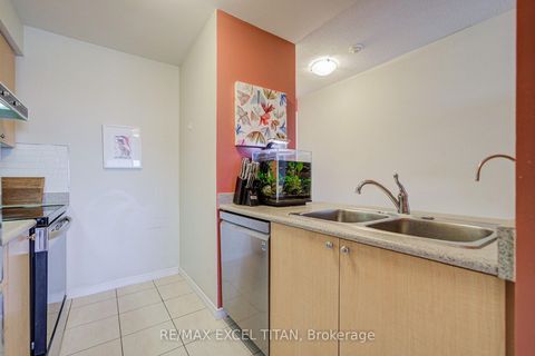 Photo 11 at 1132 - 60 Heintzman Street, Junction Area, Toronto