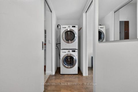 Photo 20 at 1E - 86 Gerrard Street E, Yonge Corridor, Toronto
