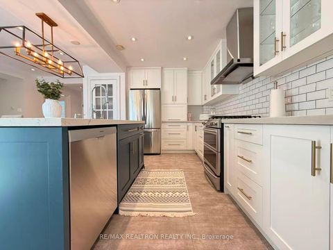 Photo 12 at 213 Roseheath Drive, Maple, Vaughan