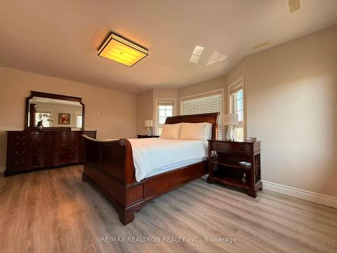 Photo 26 at 213 Roseheath Drive, Maple, Vaughan
