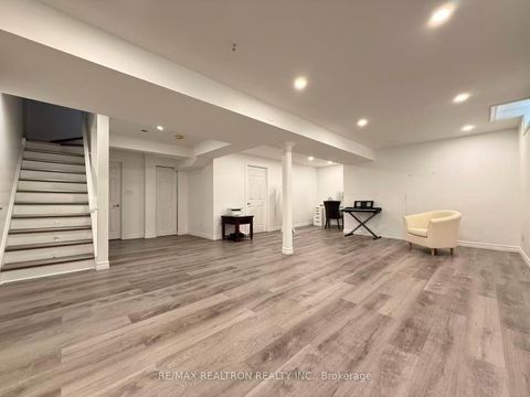 Photo 38 at 213 Roseheath Drive, Maple, Vaughan