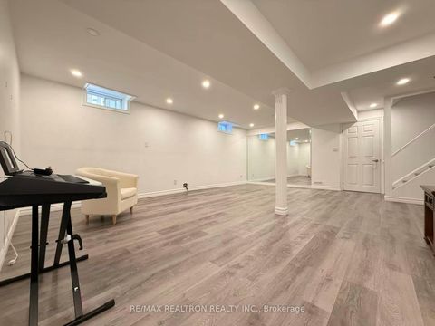 Photo 40 at 213 Roseheath Drive, Maple, Vaughan