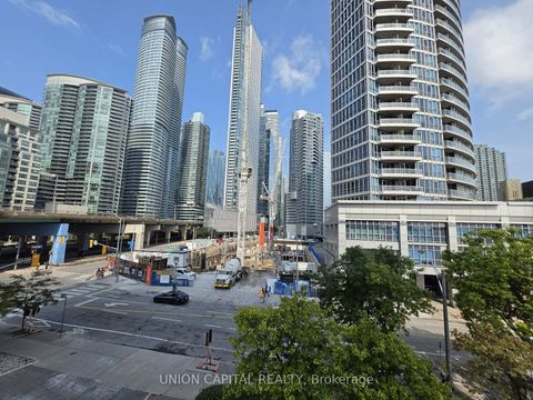 Photo 1 at 302 - 228 Queens Quay W, Waterfront Communities C1, Toronto