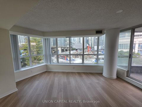 Photo 2 at 302 - 228 Queens Quay W, Waterfront Communities C1, Toronto